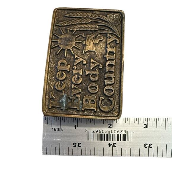 Vintage Brass/Bronze Keep Everybody Country Western Belt Buckle 1979 - Picture 3 of 5
